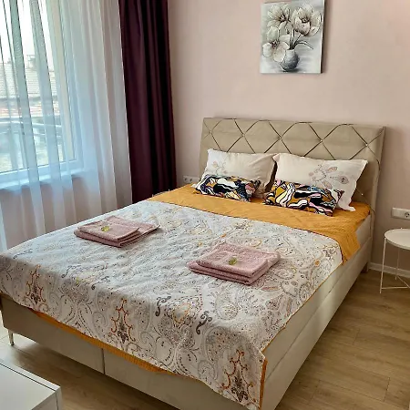 Avrora Apartament